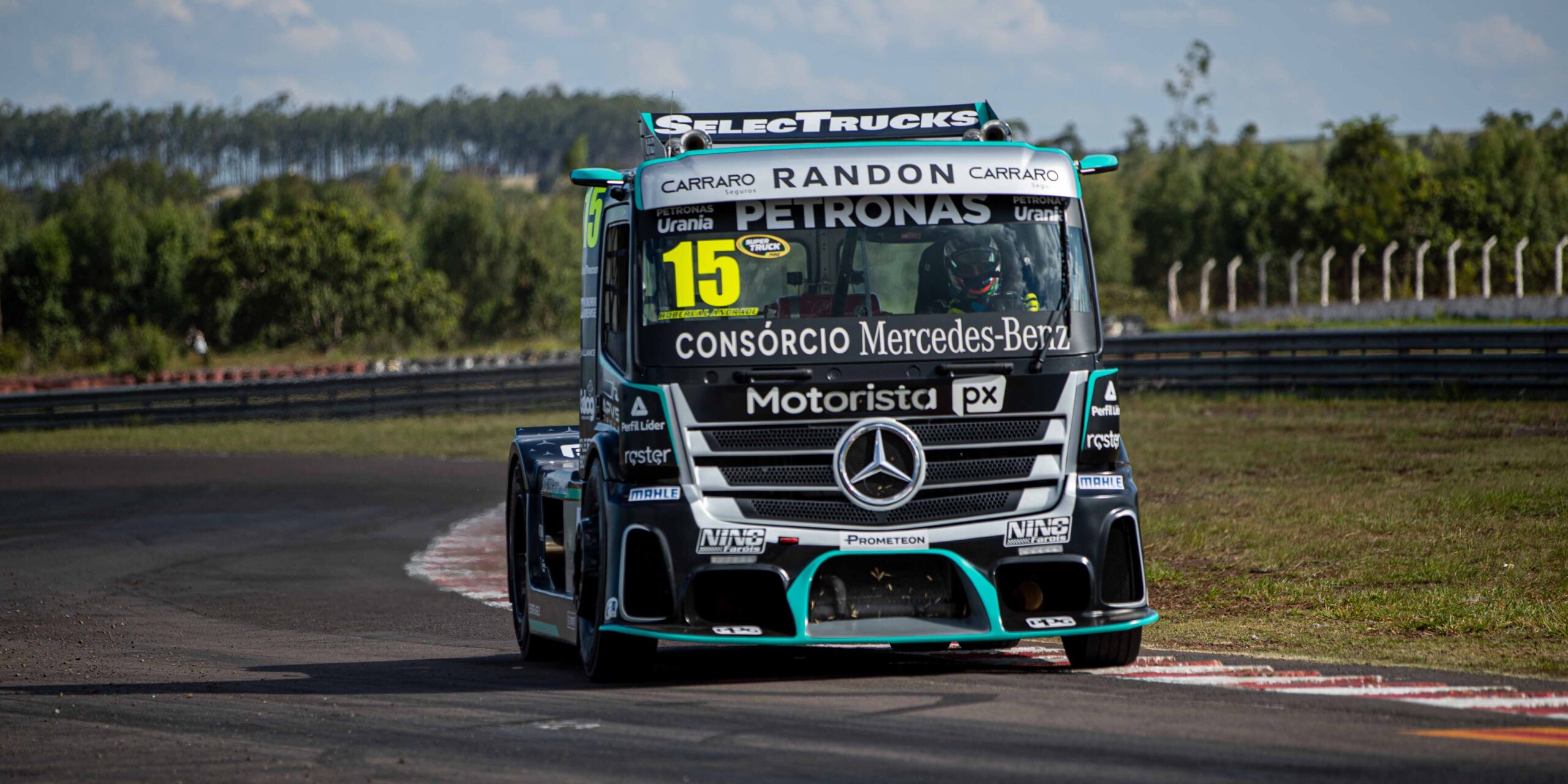 Roberval lidera terceiro treino e segue imbatível em Campo Grande