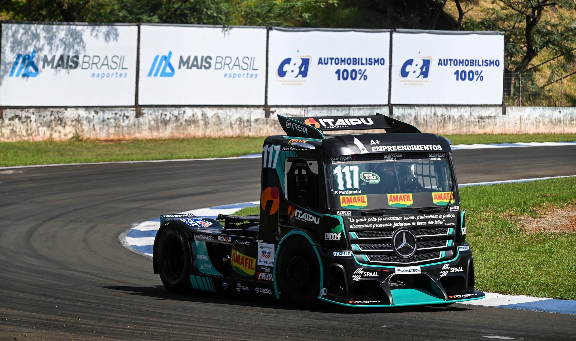 Perdoncini mantém domínio na Elite no TL3 em Londrina