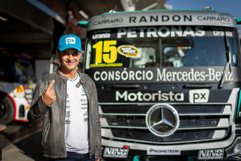 Roberval começa fim de semana na ponta em Interlagos