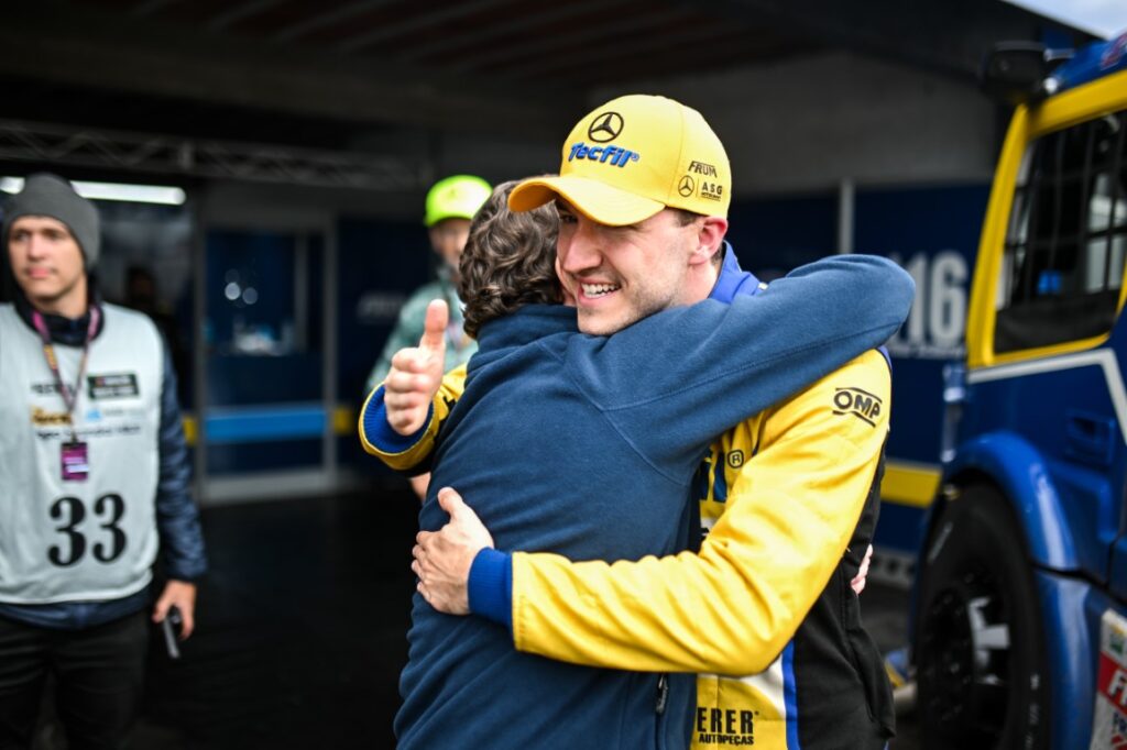 Scherer e Perdoncini saem com vitória na Elite em Tarumã