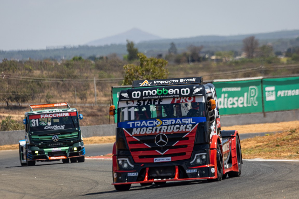 Leo Rufino começa fim de semana na frente na Elite em Curvelo