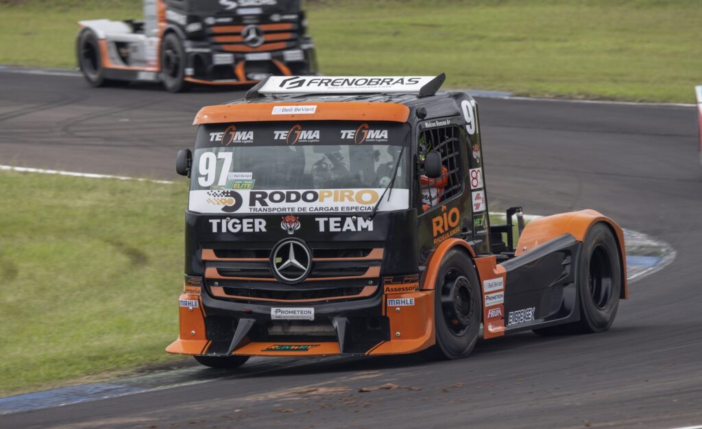 Maicon Roncen é líder da Elite após etapa de Sta, Cruz do Sul